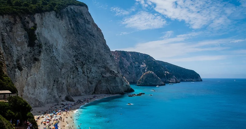 La Grèce : l'île oubliée des guides français